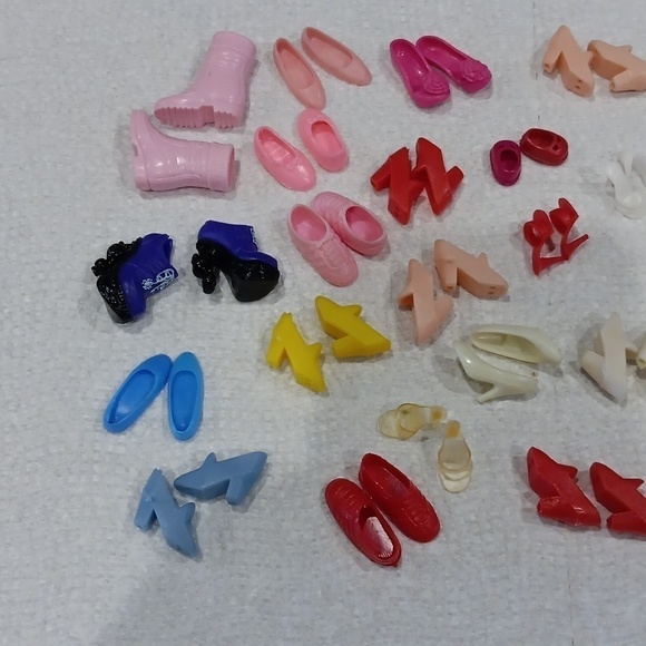 Doll shoes, barbie type - Picture 2 of 3